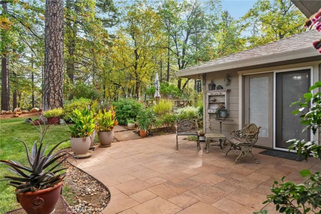 15004 Woodland Park Drive, Forest Ranch, CA 95942