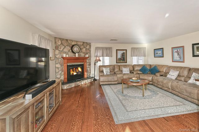 44 Corsa Street, Dix Hills, NY 11746