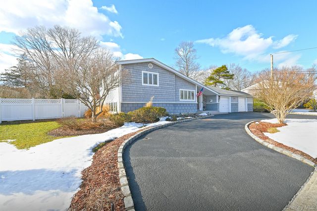 44 Corsa Street, Dix Hills, NY 11746