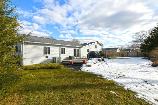 44 Corsa Street, Dix Hills, NY 11746