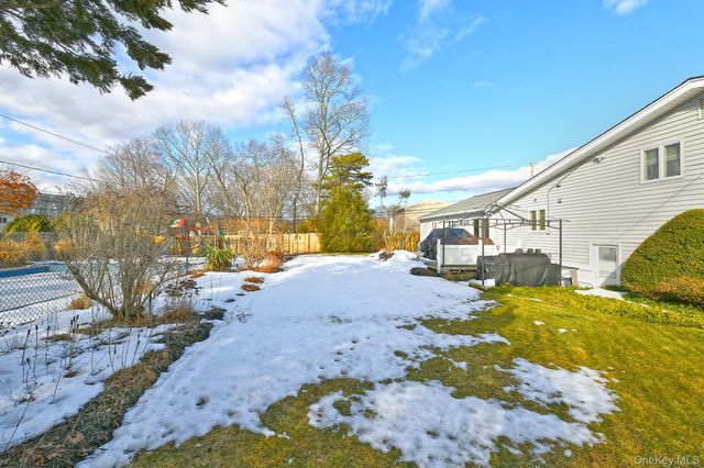 44 Corsa Street, Dix Hills, NY 11746