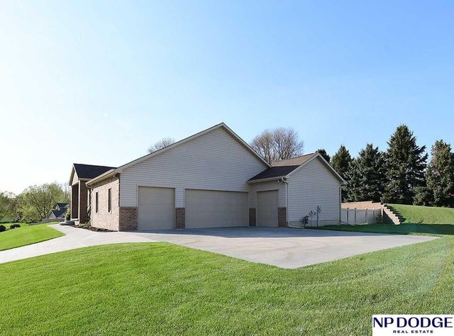14605 Fir Circle, Plattsmouth, NE 68048