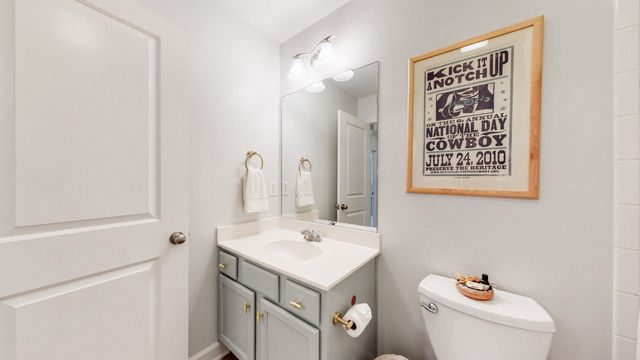 553 Rosedale Ave Apt 140, Nashville, TN 37211