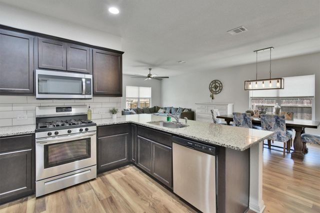324 Shiner LN, Georgetown, TX 78626