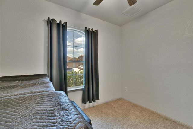 324 Shiner LN, Georgetown, TX 78626