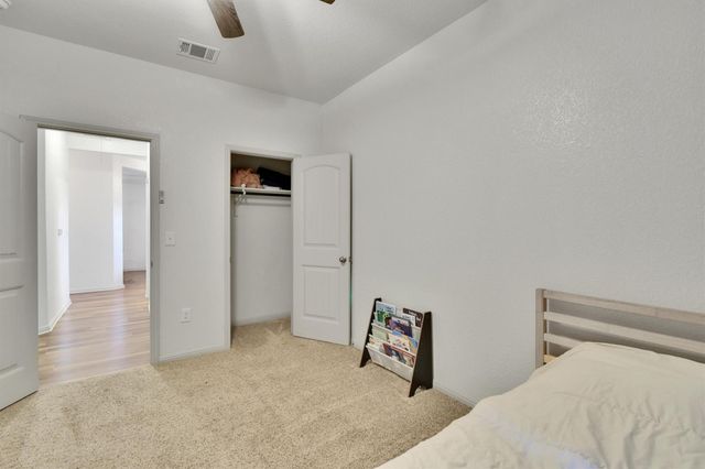 324 Shiner LN, Georgetown, TX 78626