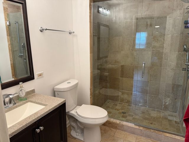 2013 Liberty Lane, Gurnee, IL 60031