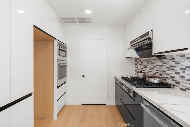 12284 Circula Panorama, Santa Ana, CA 92705