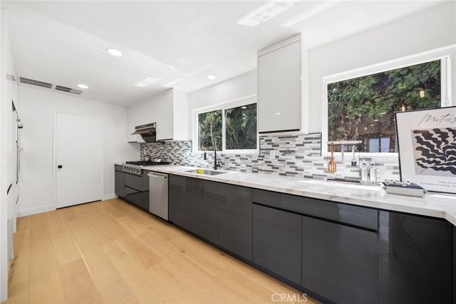 12284 Circula Panorama, Santa Ana, CA 92705