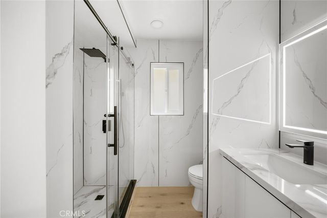 12284 Circula Panorama, Santa Ana, CA 92705