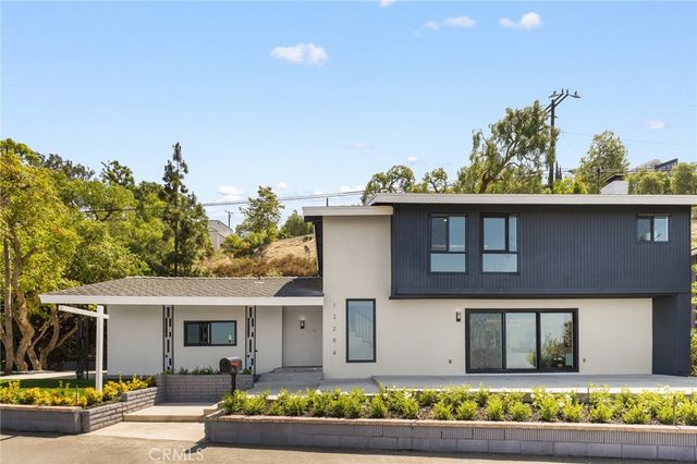 12284 Circula Panorama, Santa Ana, CA 92705