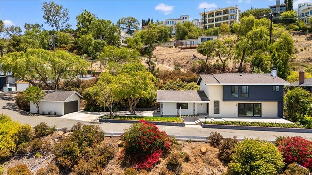 12284 Circula Panorama, Santa Ana, CA 92705