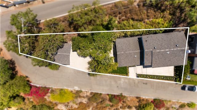 12284 Circula Panorama, Santa Ana, CA 92705