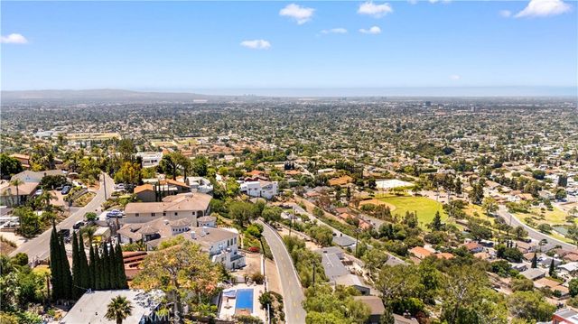 12284 Circula Panorama, Santa Ana, CA 92705