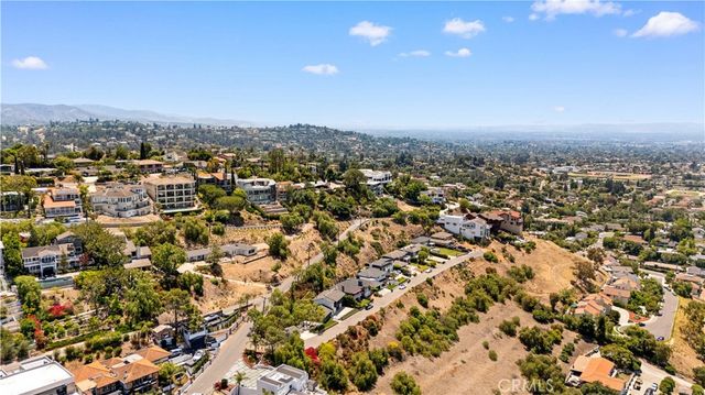12284 Circula Panorama, Santa Ana, CA 92705