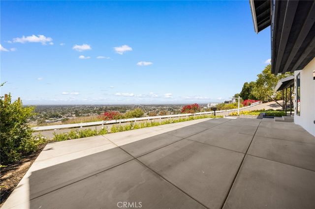 12284 Circula Panorama, Santa Ana, CA 92705