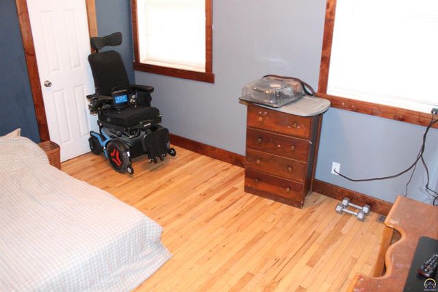 12279 S Docking RD, Burlingame, KS 66413