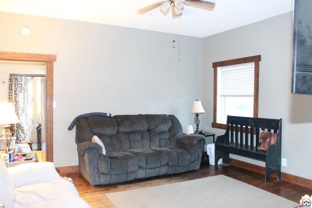 12279 S Docking RD, Burlingame, KS 66413