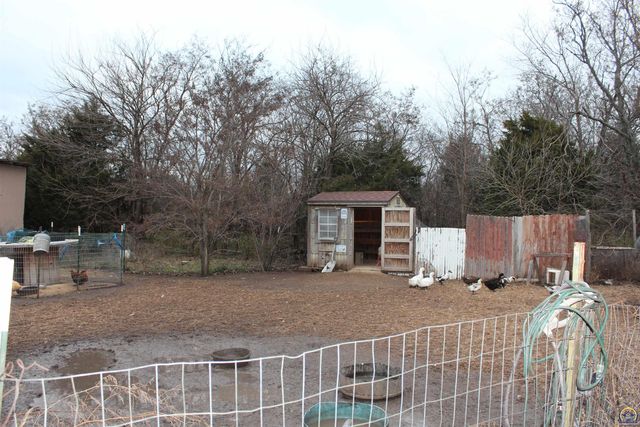 12279 S Docking RD, Burlingame, KS 66413