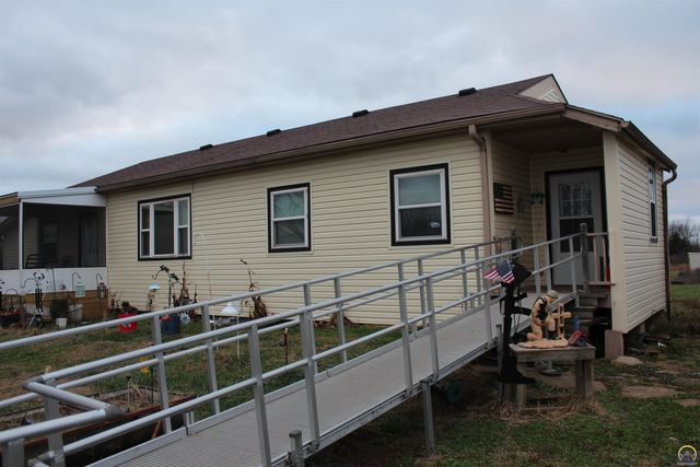 12279 S Docking RD, Burlingame, KS 66413