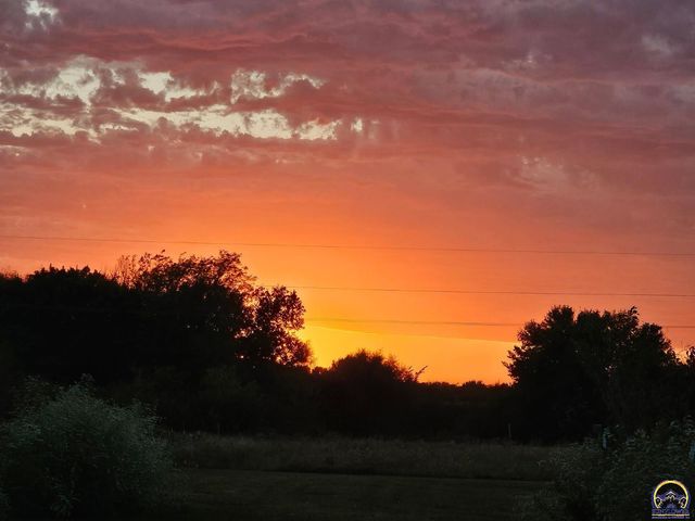 12279 S Docking RD, Burlingame, KS 66413