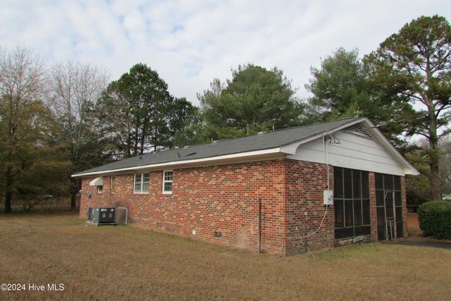 8401 Boykin Bridge Road, Clinton, NC 28328