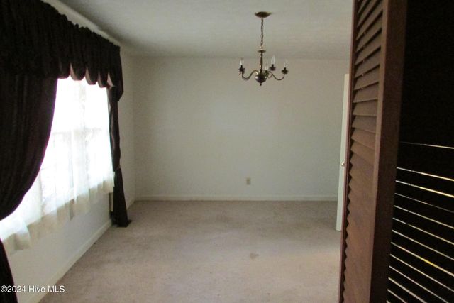 8401 Boykin Bridge Road, Clinton, NC 28328