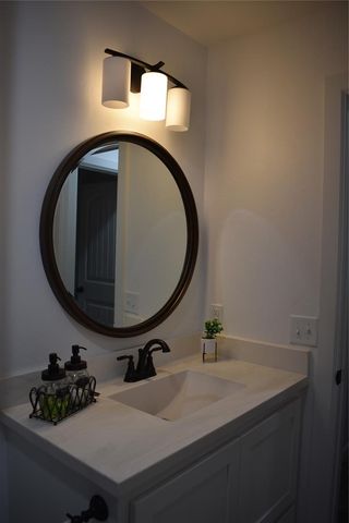 1021 Pacific Avenue, Newcastle, OK 73065