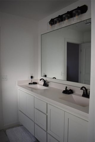 1021 Pacific Avenue, Newcastle, OK 73065