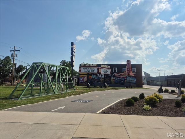 2057 Cleveland Boulevard, Granite City, IL 62040