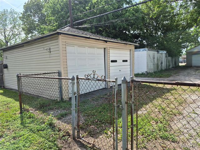 2057 Cleveland Boulevard, Granite City, IL 62040