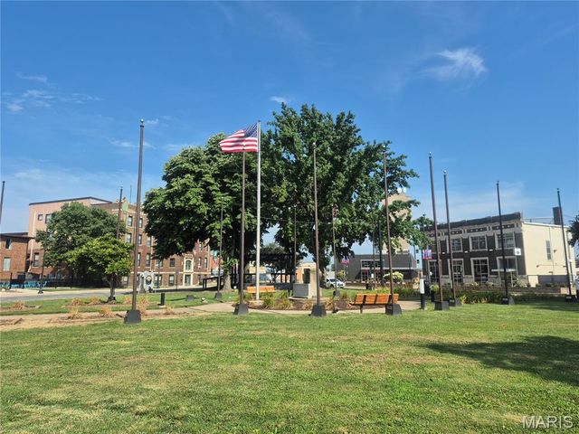 2057 Cleveland Boulevard, Granite City, IL 62040