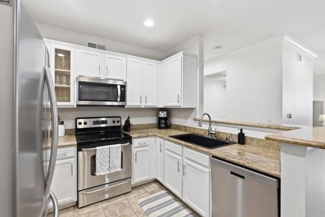 3845 Elijah Ct 613, San Diego, CA 92130