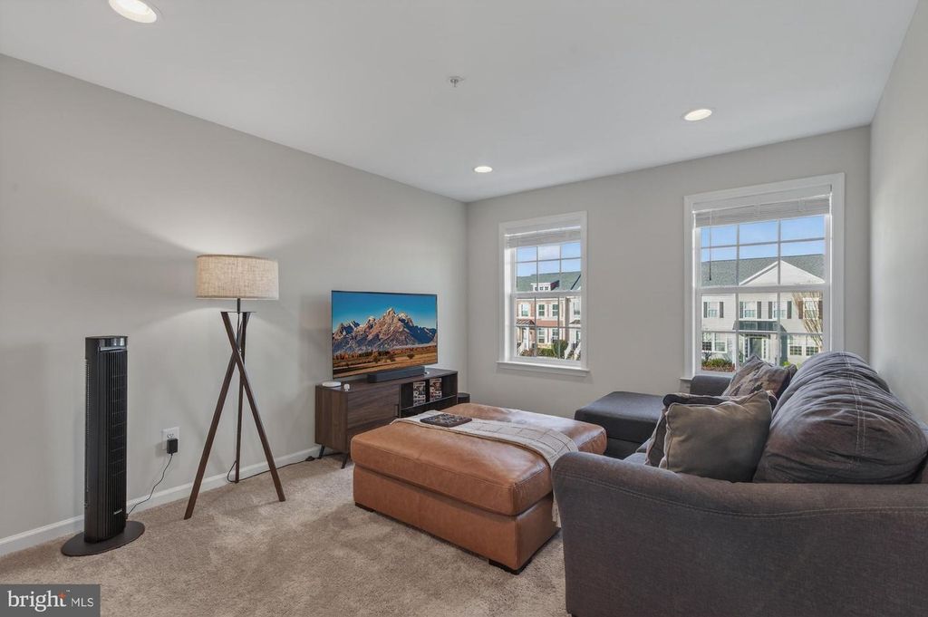 Image 28 of property listing at 1316 MONOCACY CROSSING PKWY, Brunswick, MD 21716