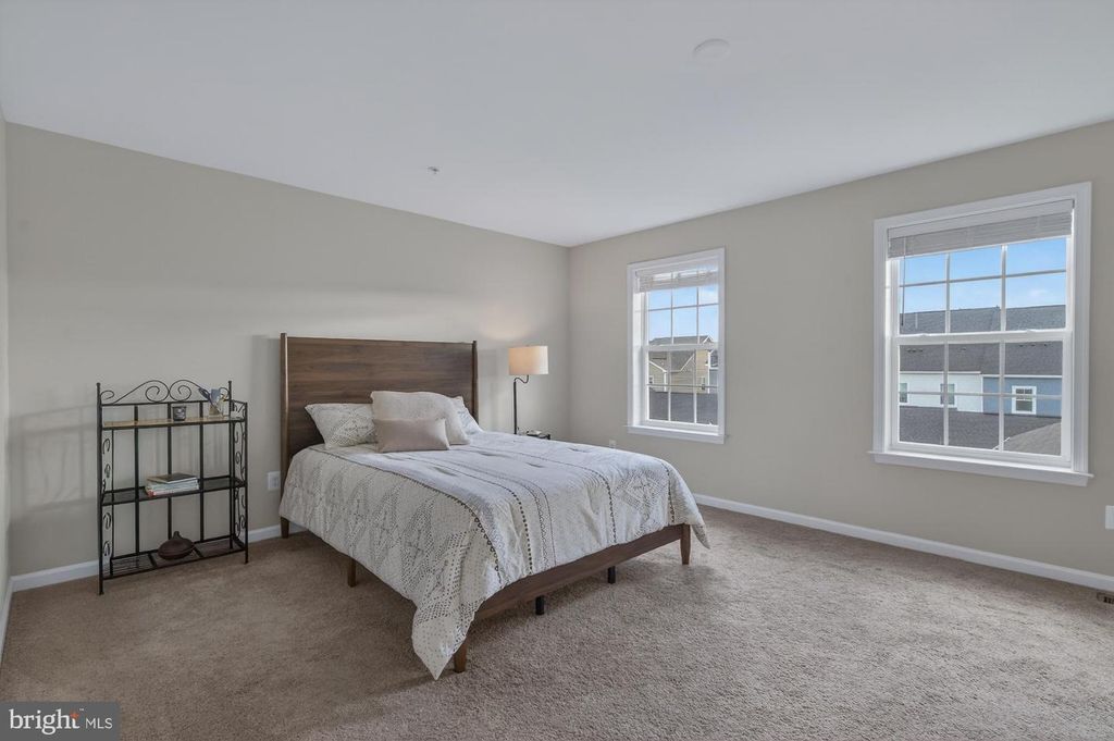Image 31 of property listing at 1316 MONOCACY CROSSING PKWY, Brunswick, MD 21716