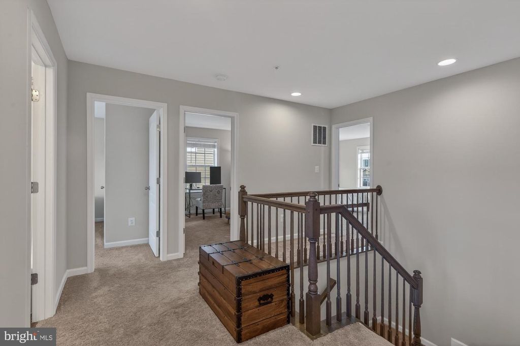 Image 41 of property listing at 1316 MONOCACY CROSSING PKWY, Brunswick, MD 21716