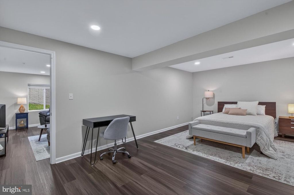 Image 54 of property listing at 1316 MONOCACY CROSSING PKWY, Brunswick, MD 21716