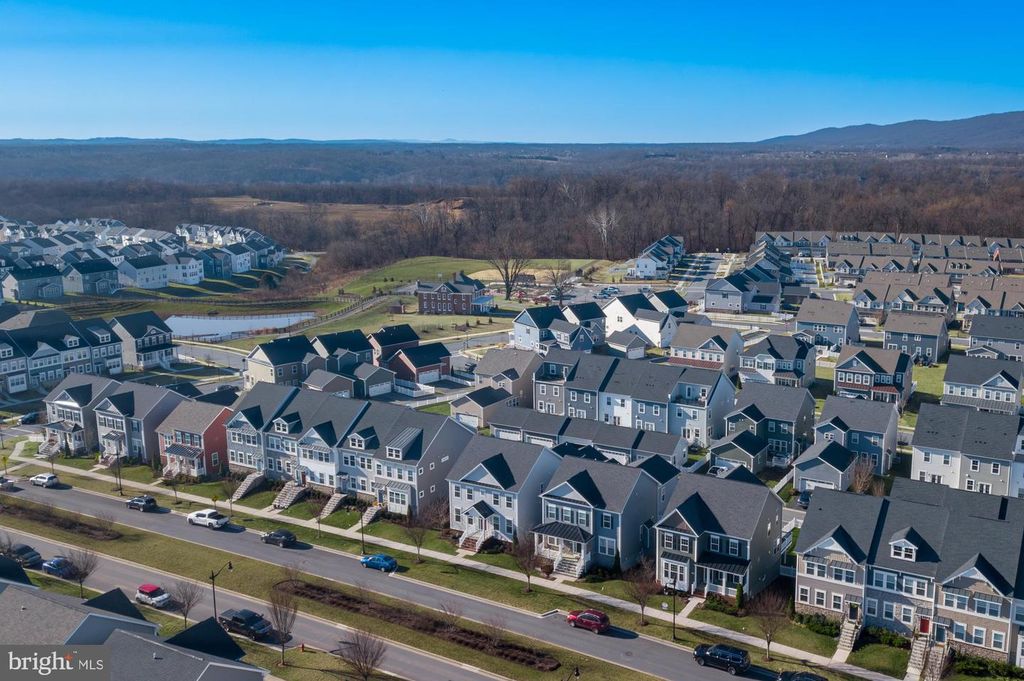 Image 65 of property listing at 1316 MONOCACY CROSSING PKWY, Brunswick, MD 21716