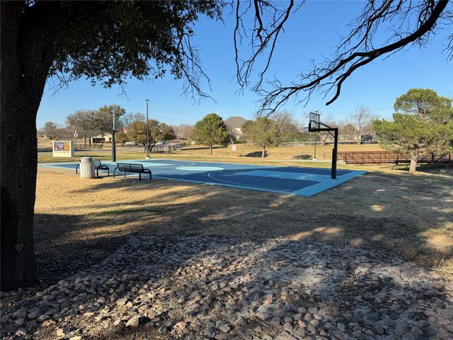 2520 Lasalle Drive, Irving, TX 75062