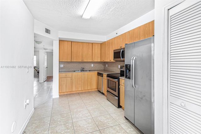 22701 SW 88th Pl 105-9, Cutler Bay, FL 33190