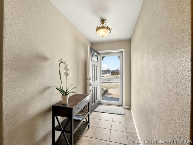 15121 E 108th Street N, Owasso, OK 74055