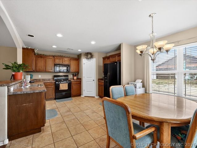 15121 E 108th Street N, Owasso, OK 74055