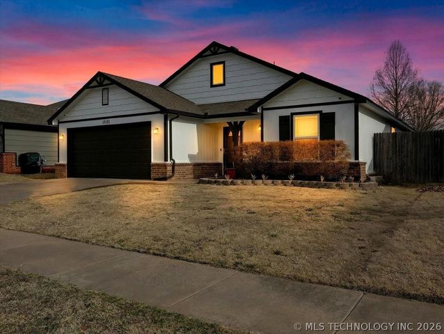 15121 E 108th Street N, Owasso, OK 74055