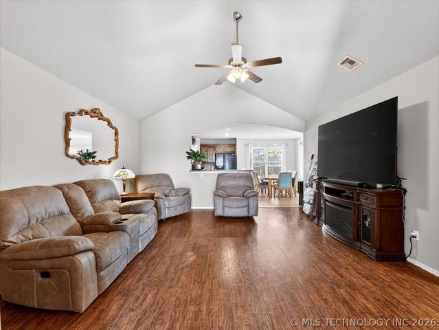 15121 E 108th Street N, Owasso, OK 74055