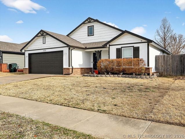 15121 E 108th Street N, Owasso, OK 74055