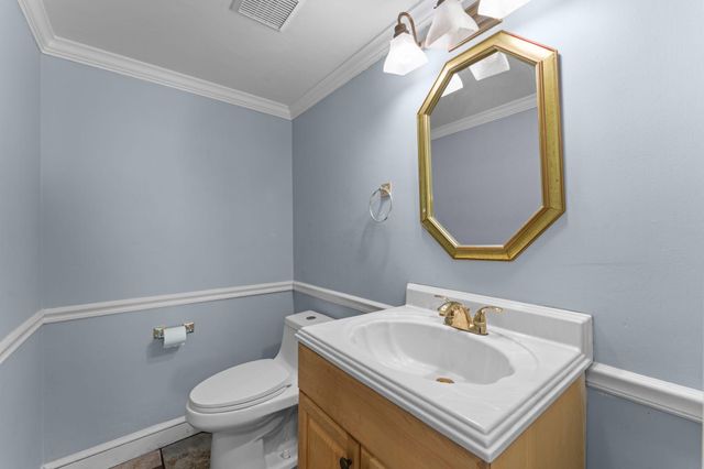9081 BONHAM CIR, Manassas, VA 20110