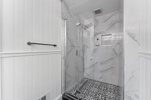 9081 BONHAM CIR, Manassas, VA 20110