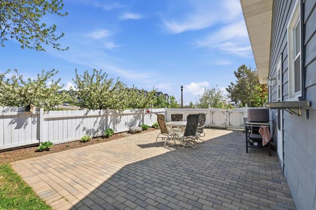 517 Hillcrest Drive, Waunakee, WI 53597