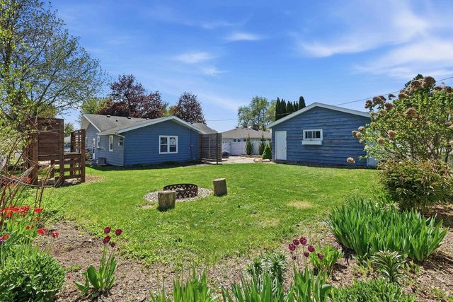 517 Hillcrest Drive, Waunakee, WI 53597