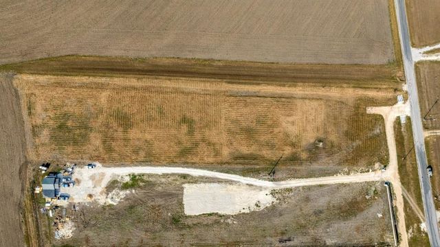 709 County Road 333, Granger, TX 76530